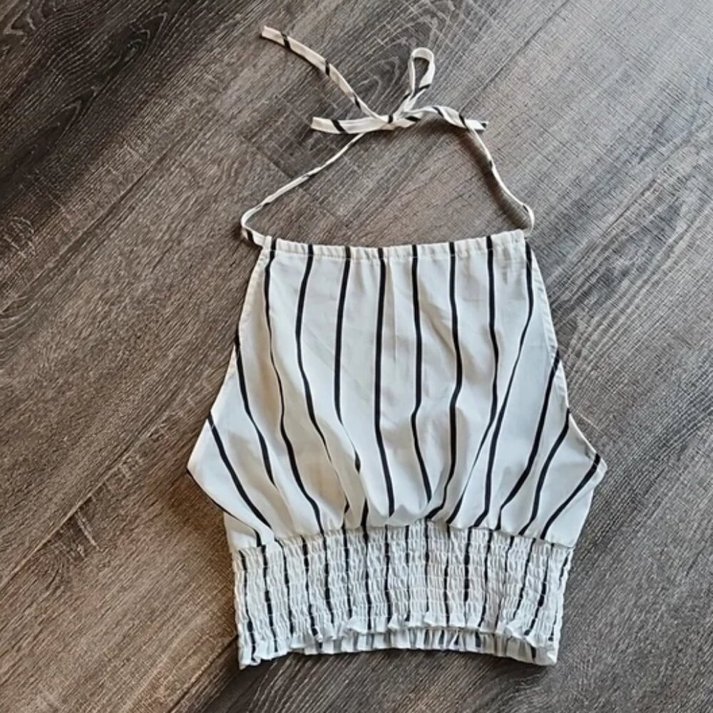 🍁 Striped cropped Halter Top 🍁